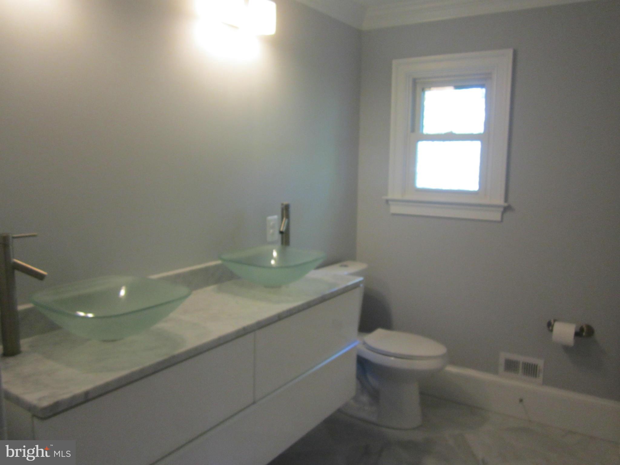 4611 Pinetree Road Rockville, MD 20853 - Photo 10 of 29 Bath (Master)