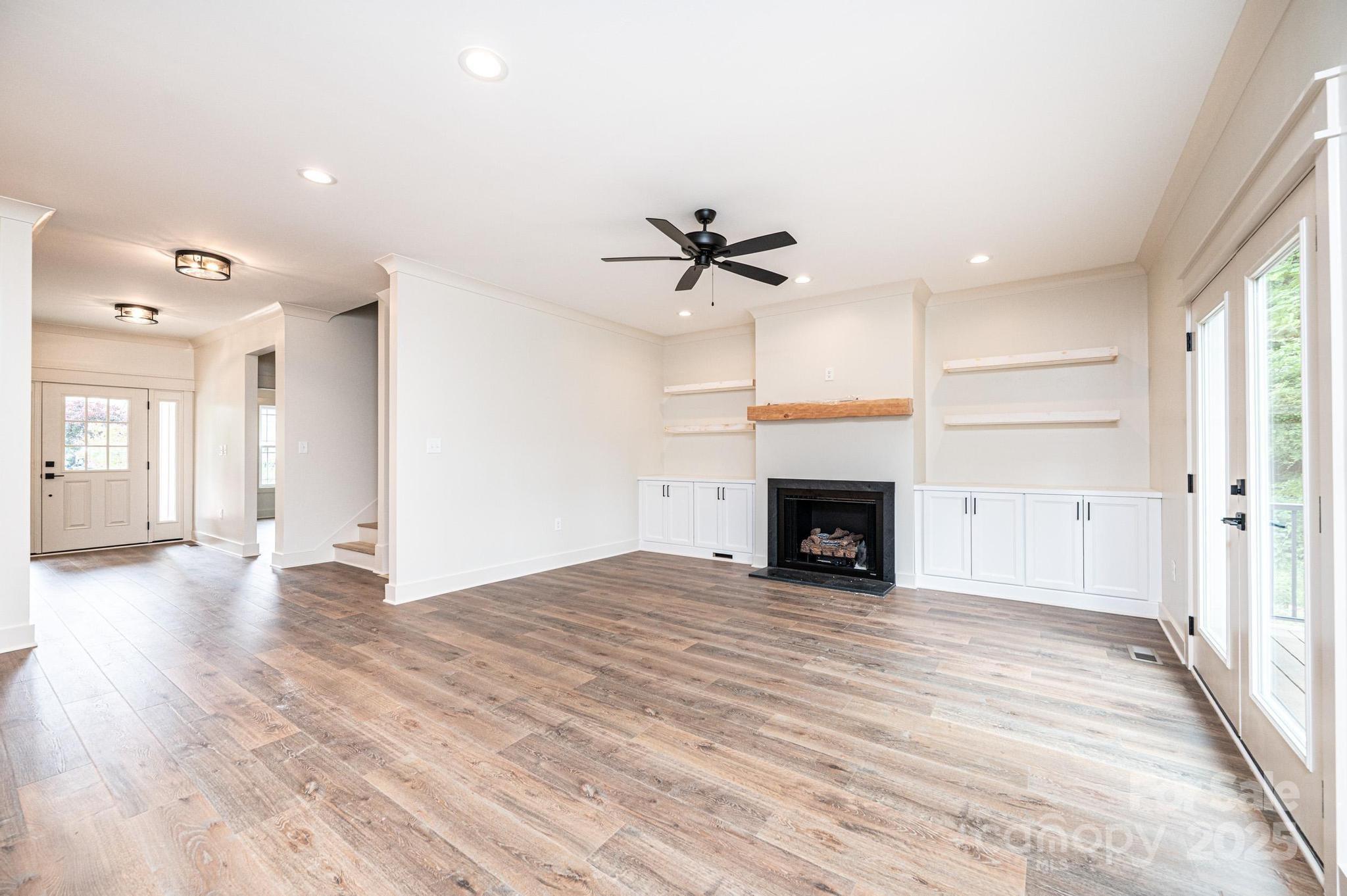 2113 6th Street Northwest, Unit 2 Hickory, NC 28601 - Photo 17 of 48