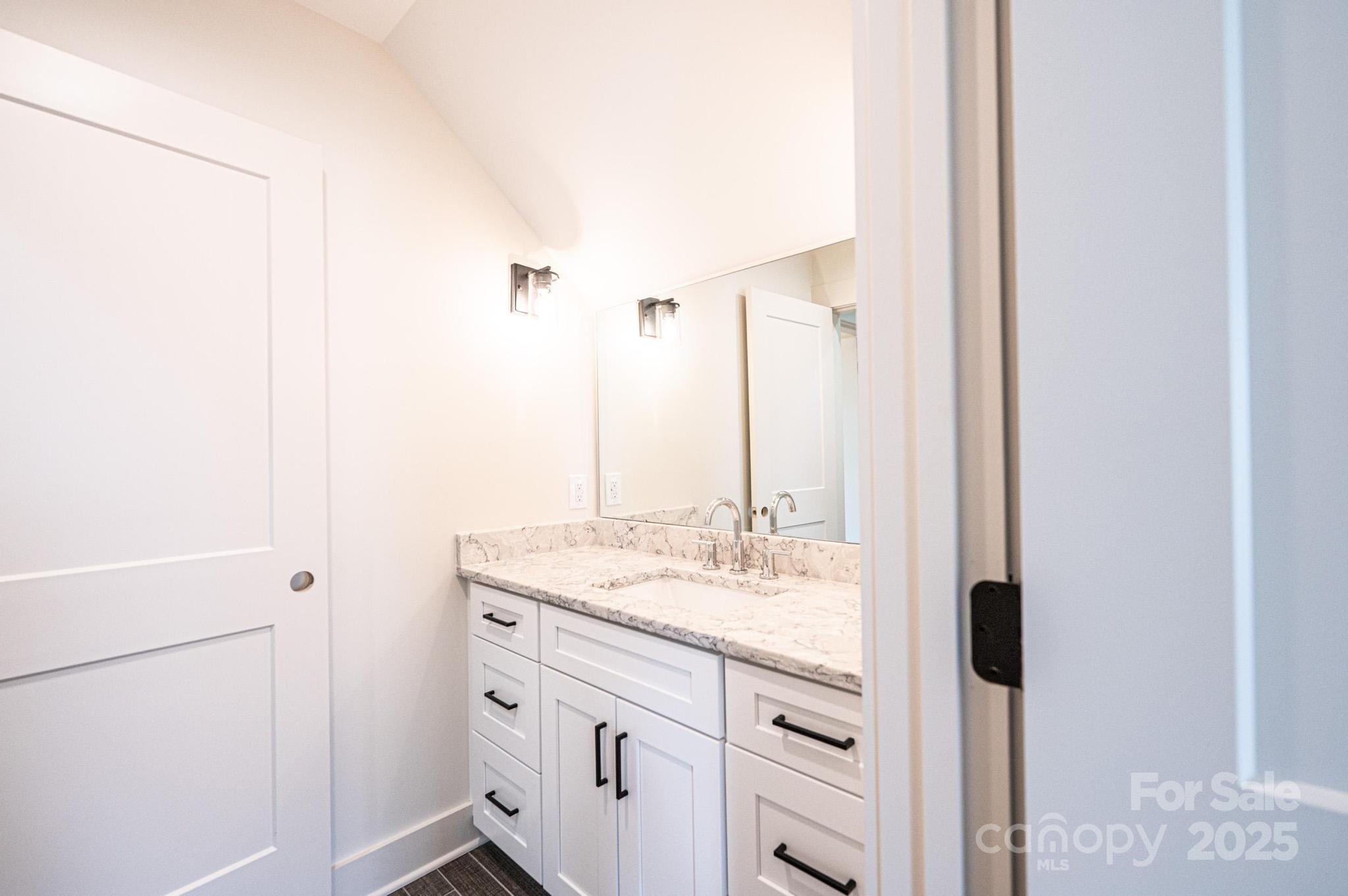 2113 6th Street Northwest, Unit 2 Hickory, NC 28601 - Photo 18 of 48