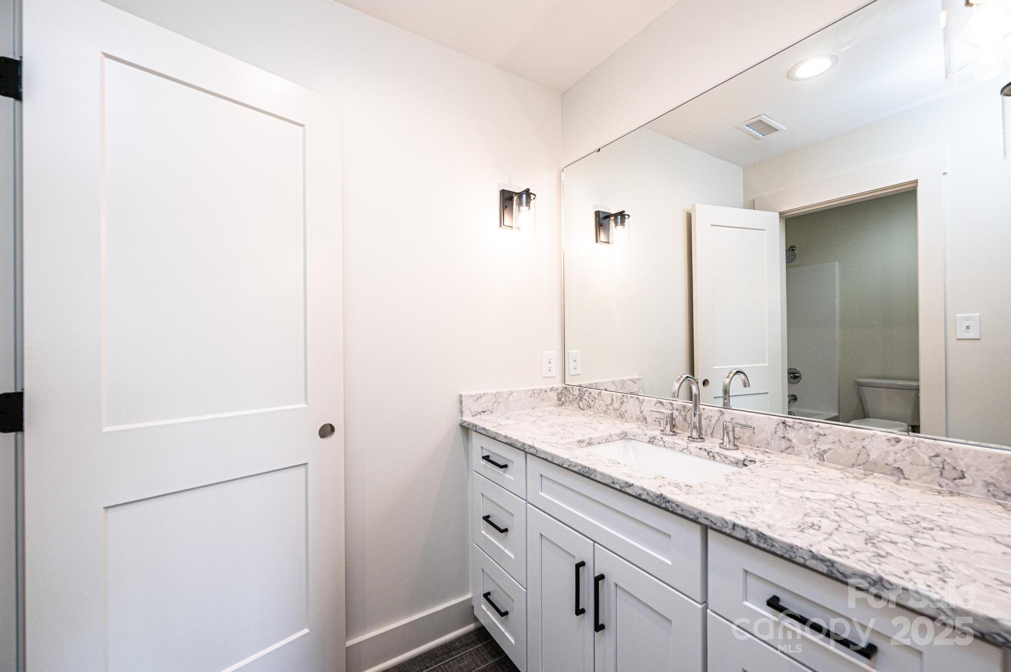 2113 6th Street Northwest, Unit 2 Hickory, NC 28601 - Photo 23 of 48