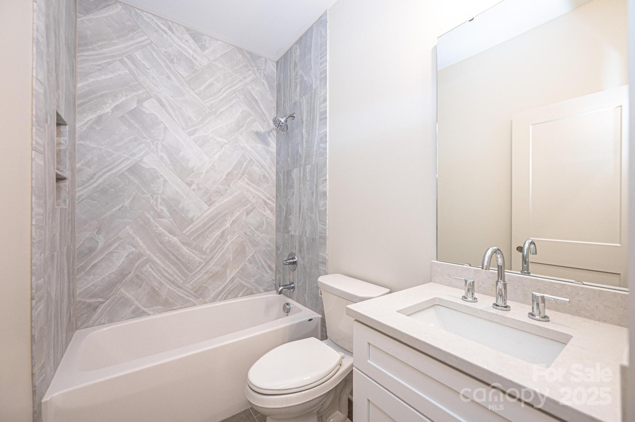 2113 6th Street Northwest, Unit 2 Hickory, NC 28601 - Photo 33 of 48