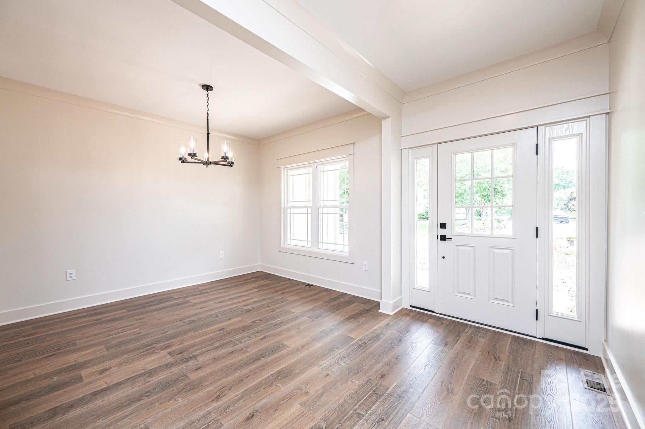 2113 6th Street Northwest, Unit 2 Hickory, NC 28601 - Photo 6 of 48