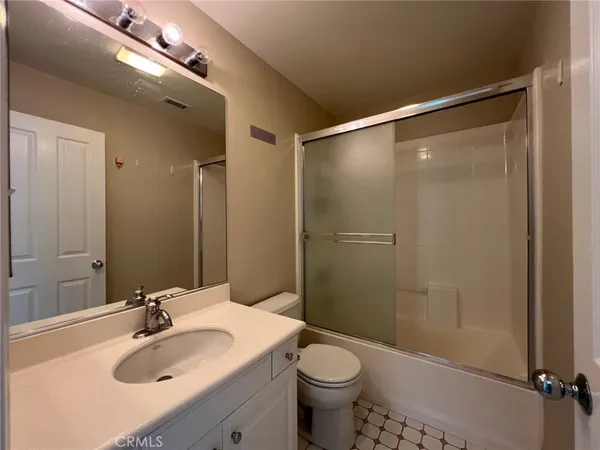 $5,500 | 38 Gardenpath, Irvine, CA 92603