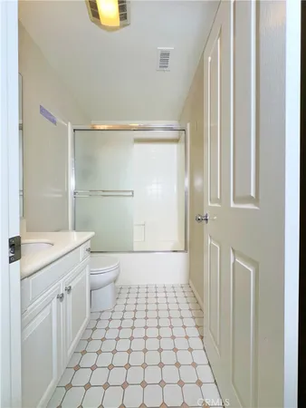 $5,200 | 38 Gardenpath, Irvine, CA 92603