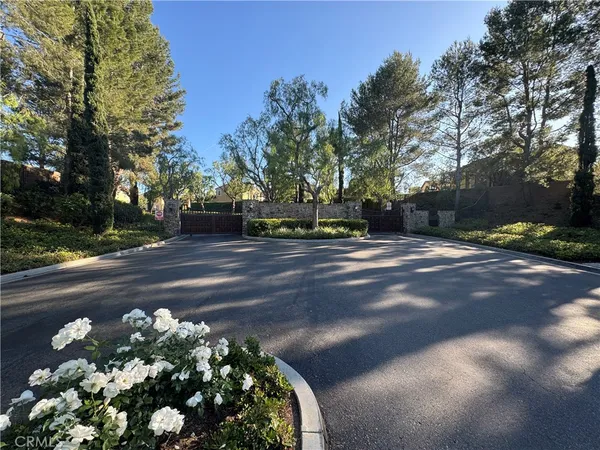 $5,200 | 38 Gardenpath, Irvine, CA 92603