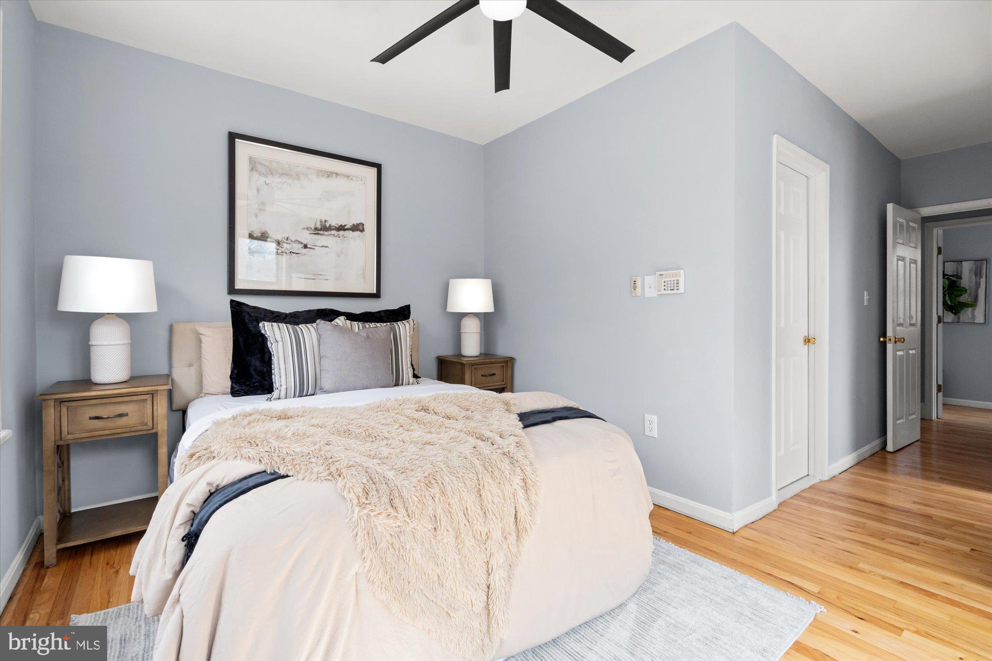 349 Kentucky Avenue Southeast Washington, DC 20003 - Photo 14 of 41 Primary Suite