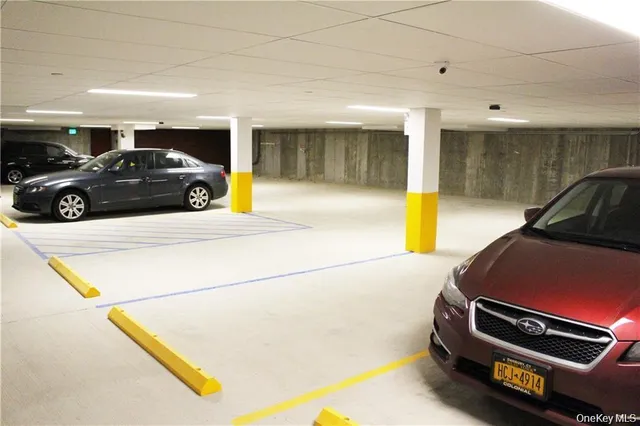 $3,150 | 160 Chatterton Avenue, Unit 1A, White Plains, NY 10606