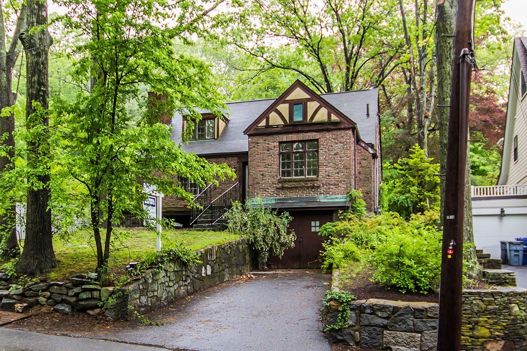 15 Elwell Road Boston, MA 02130 - Photo 1 of 10 Gallery Image 1