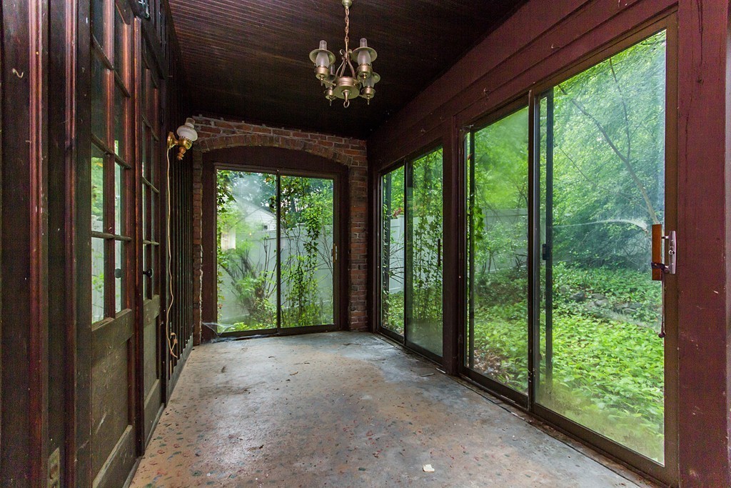 15 Elwell Road Boston, MA 02130 - Photo 5 of 10 Gallery Image 5