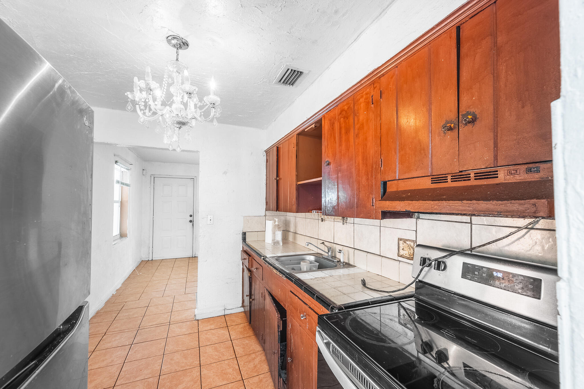 4001 Ave O Fort Pierce, FL 34947 - Photo 8 of 25 8