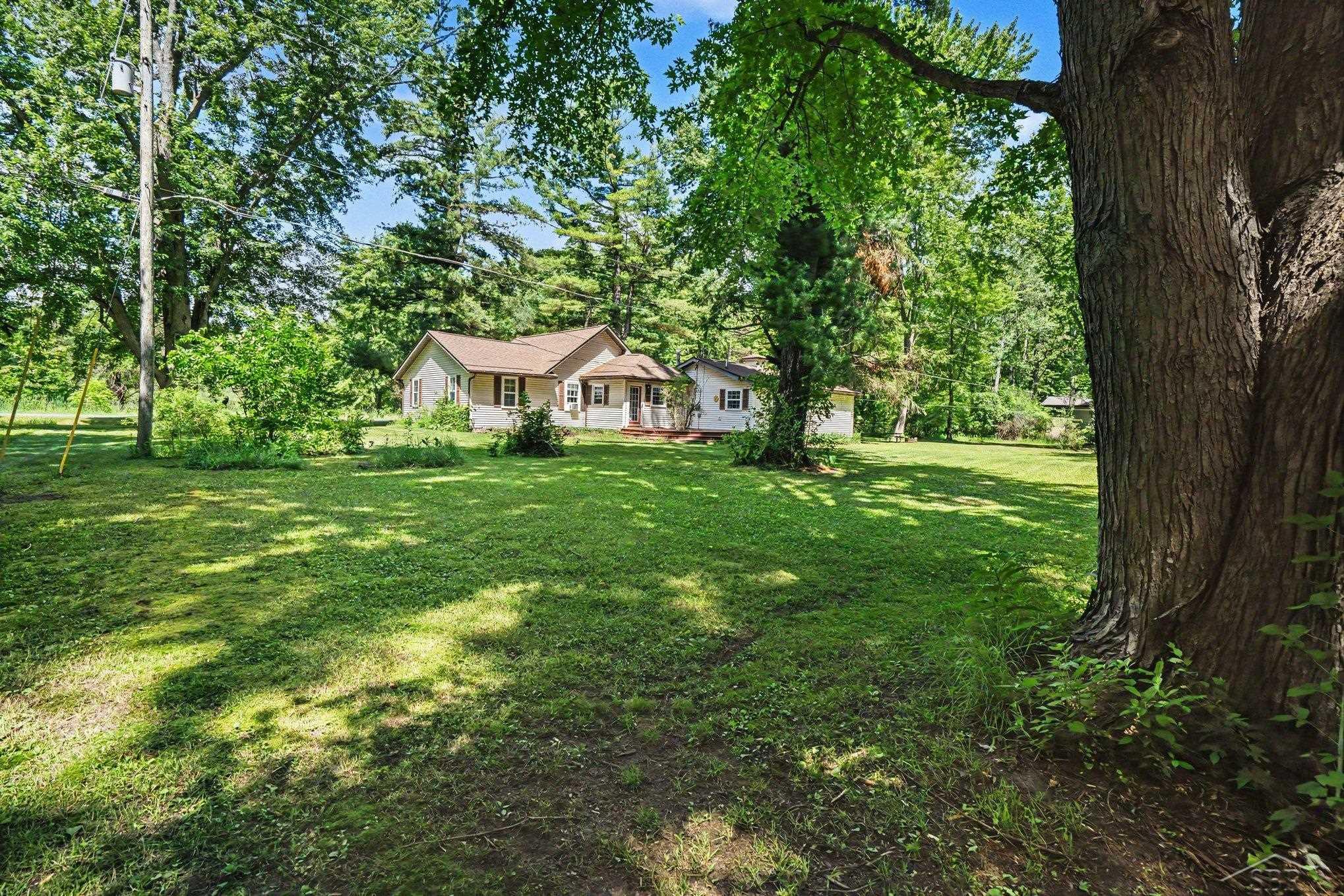 2346 North Hope Road Midland, MI 48642 - Photo 23 of 26 50213400-12216b65-d8a0-40e4-913c-65ca87f6ffca.JPG
