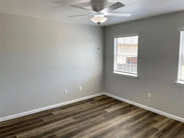 $1,650 | 817 Kingdom Circle, Waxahachie, TX 75167