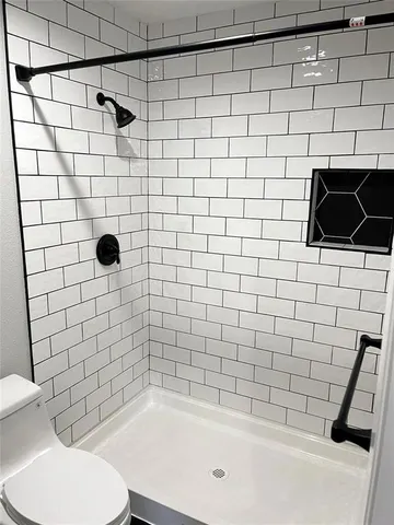 $1,650 | 817 Kingdom Circle, Waxahachie, TX 75167