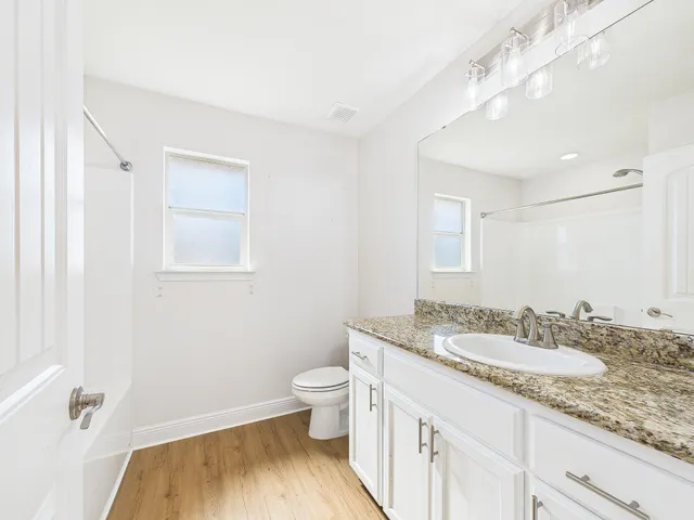 $549,900 | 9403 Pouder Lane, Navarre, FL 32566