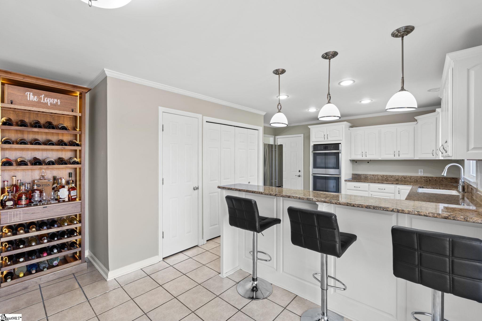 814 Jenkins Bridge Road Simpsonville, SC 29680 - Photo 15 of 37