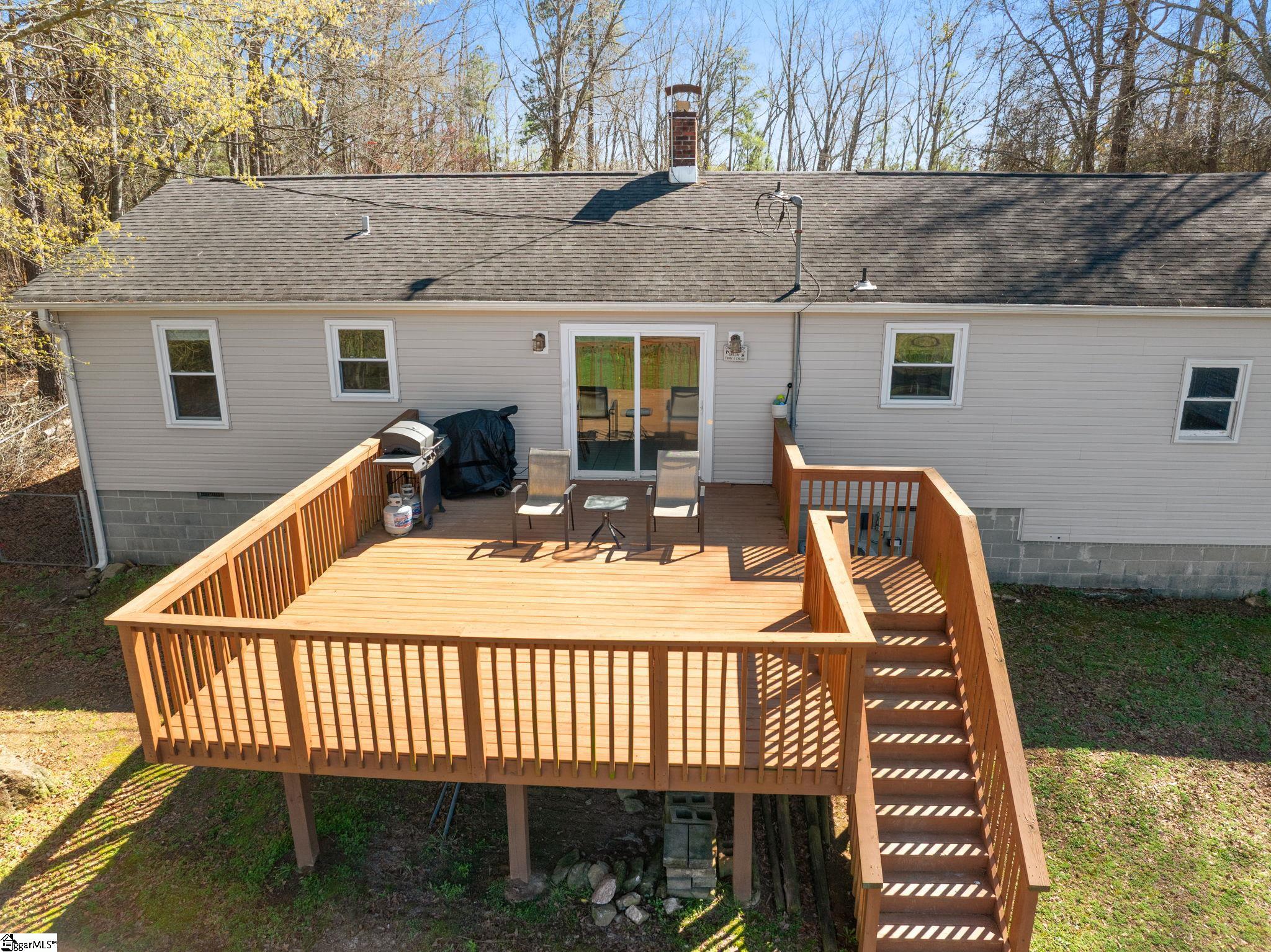 814 Jenkins Bridge Road Simpsonville, SC 29680 - Photo 23 of 37