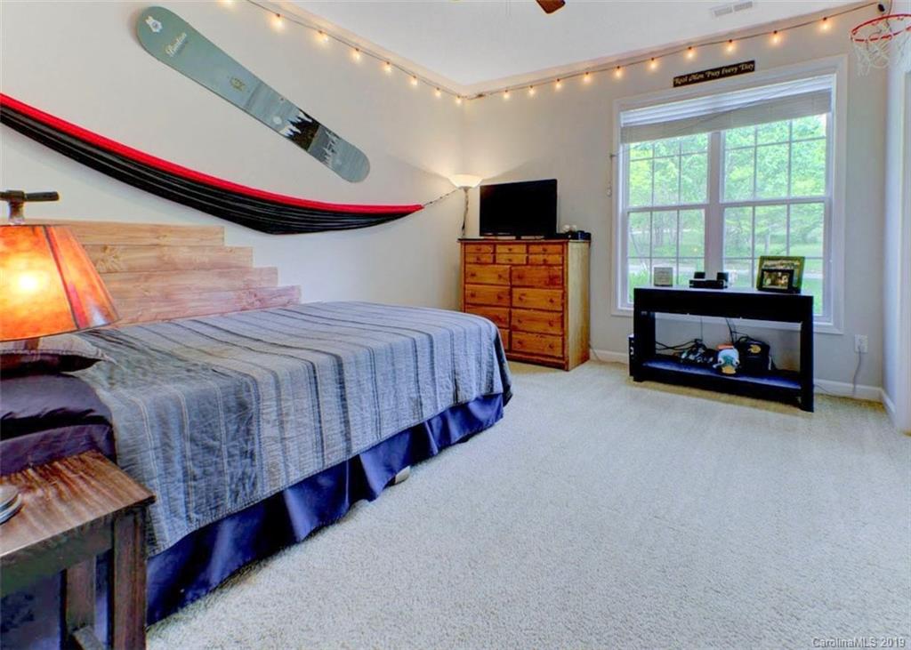 154 Butler Ridge Hendersonville, NC 28792 - Photo 13 of 24 Gallery Image 13