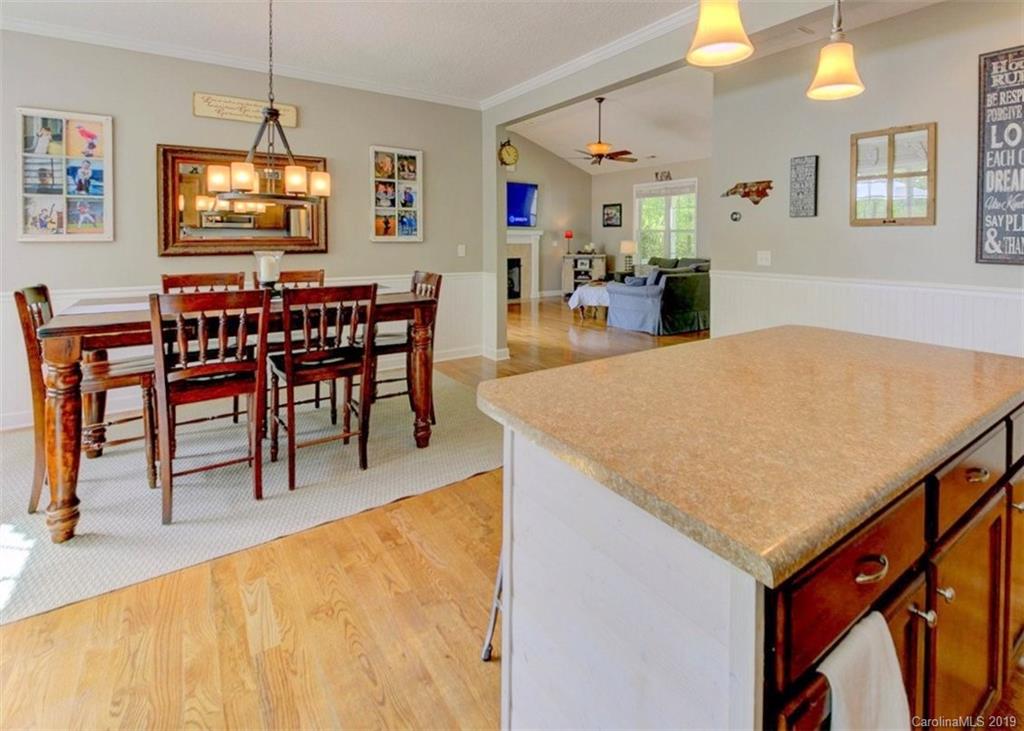154 Butler Ridge Hendersonville, NC 28792 - Photo 6 of 24 Gallery Image 6