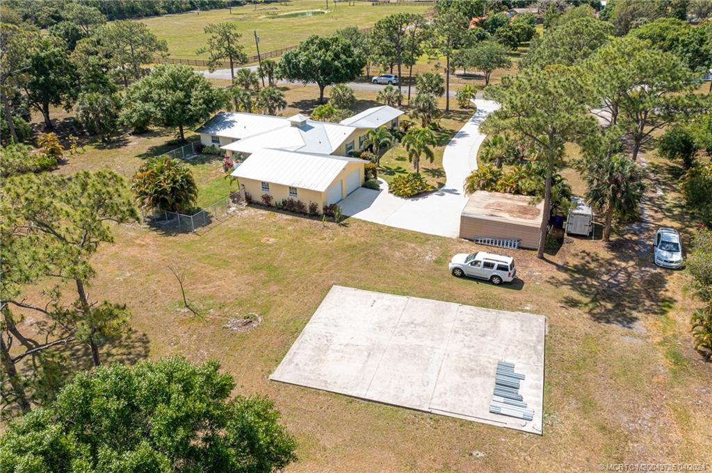 2185 Southwest Ranch Trail Stuart, FL 34997 - Photo 10 of 49 Gallery Image 10