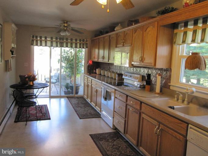 3470 Hipsley Mill Road Woodbine, MD 21797 - Photo 4 of 8 Kitchen