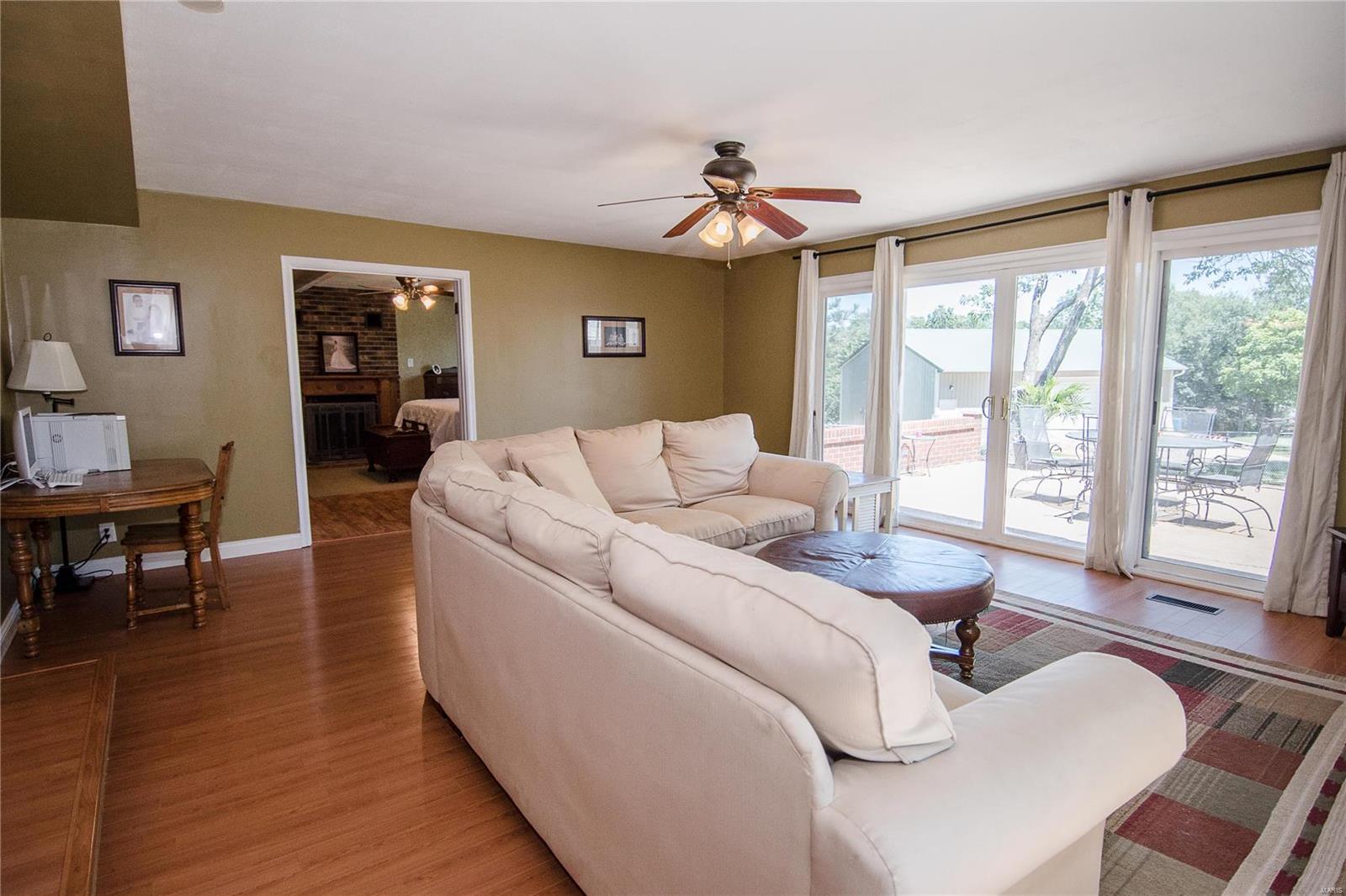 5428 Kerth Road St. Louis, MO 63128 - Photo 12 of 41 Gallery Image 12