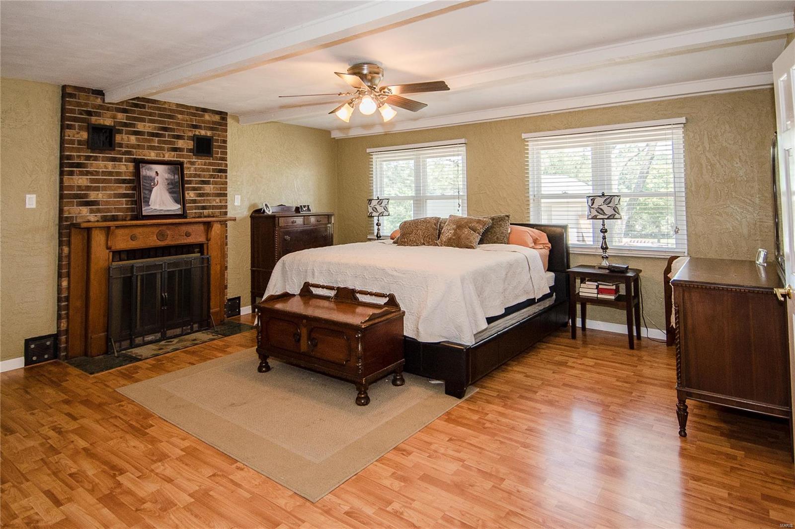 5428 Kerth Road St. Louis, MO 63128 - Photo 14 of 41 Gallery Image 14