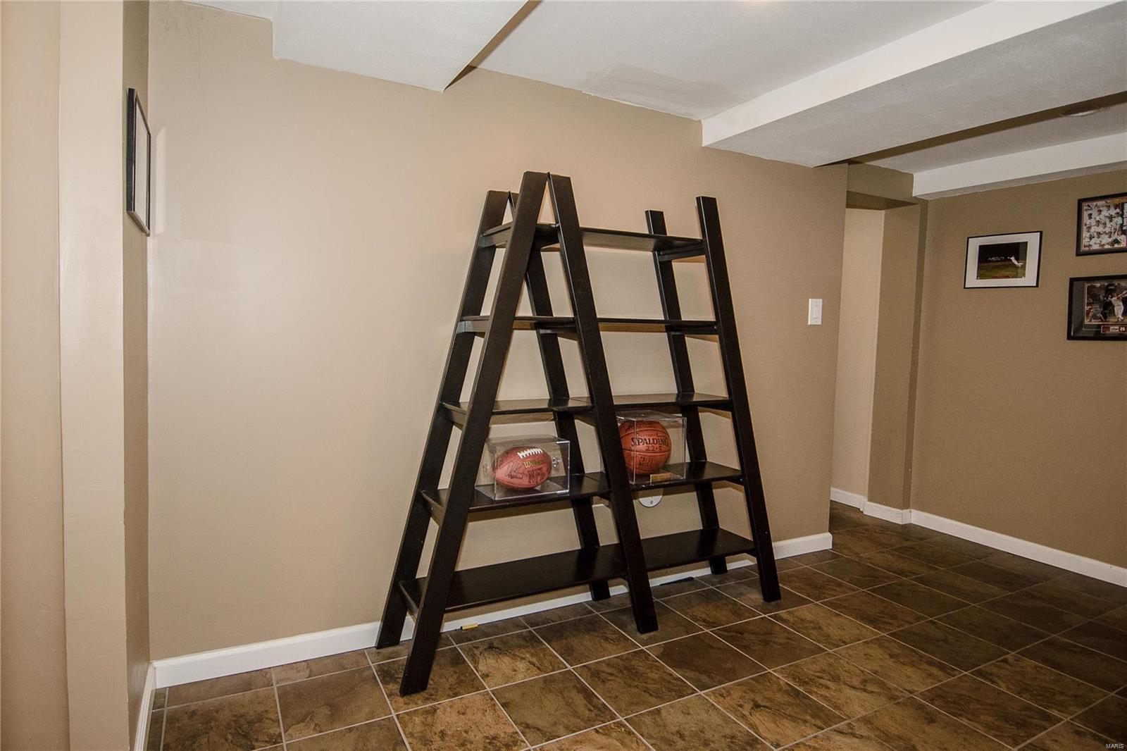 5428 Kerth Road St. Louis, MO 63128 - Photo 35 of 41 Gallery Image 35
