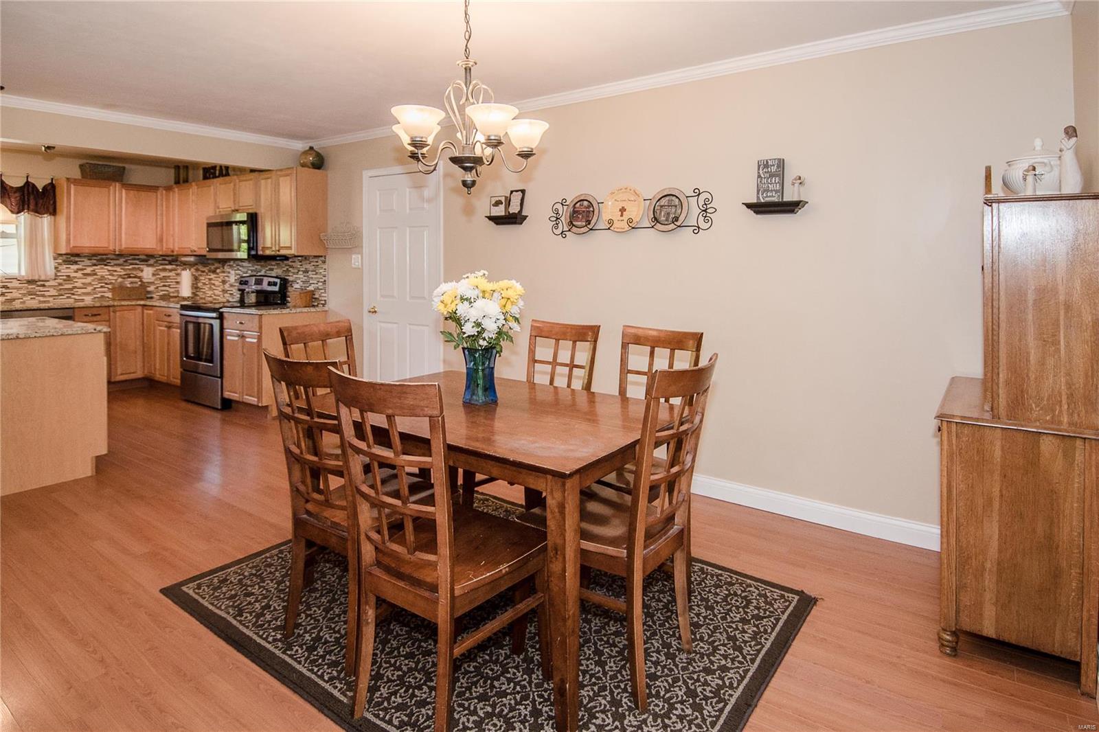 5428 Kerth Road St. Louis, MO 63128 - Photo 8 of 41 Gallery Image 8