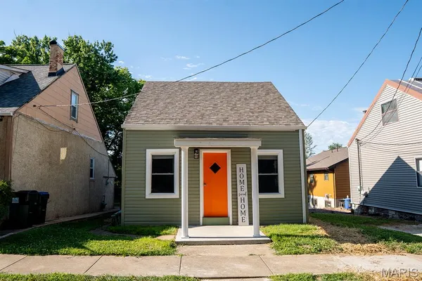 $185,000 | 218 Magnolia Avenue, Waterloo, IL 62298