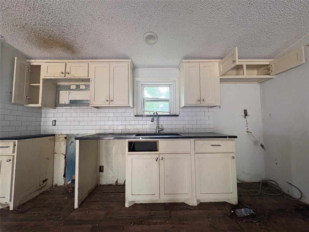 134 Canyon Valley Lane Springtown, TX 76082 - Photo 8 of 28