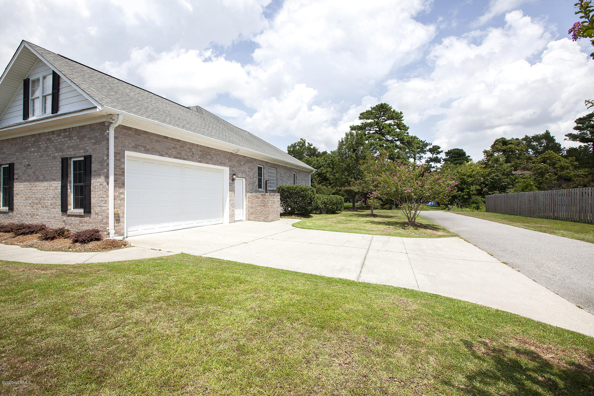 1523 Sapphire Ridge Road Wilmington, NC 28409 - Photo 39 of 43 Sapphire 1523 garg Todd_8032