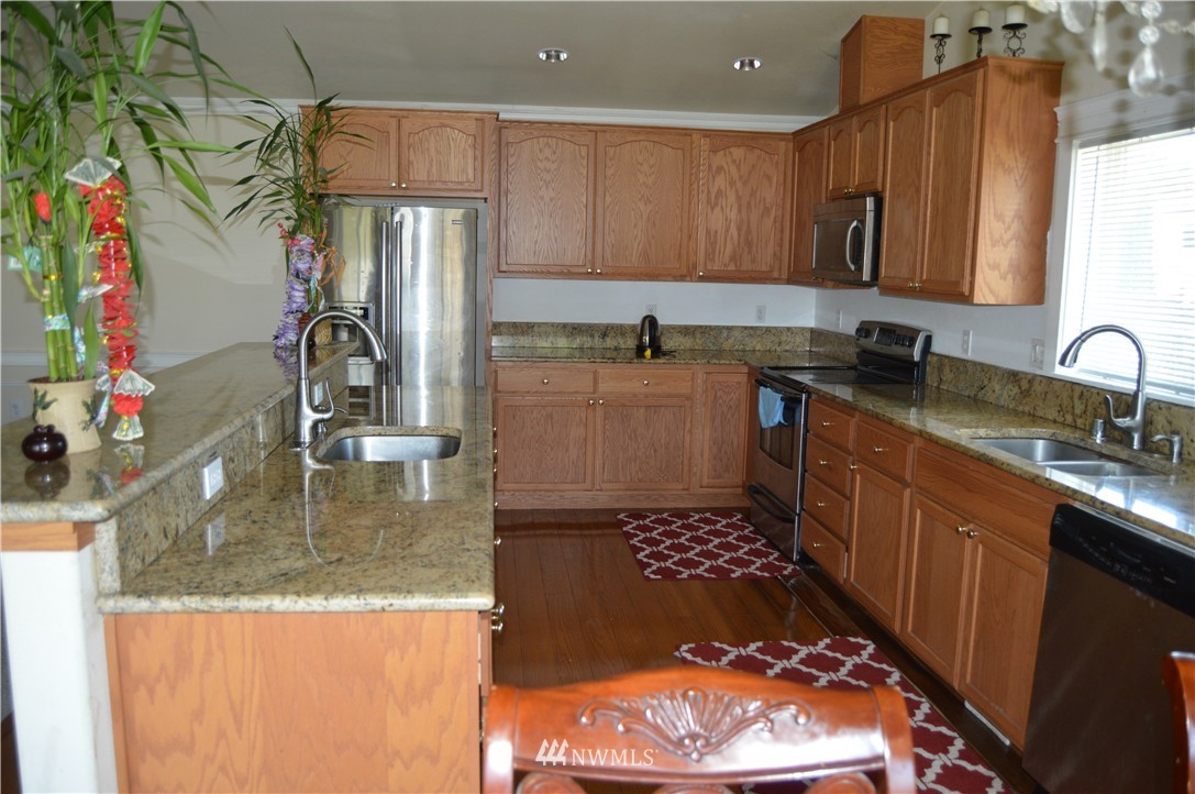 8608 Golden Given Road East Tacoma, WA 98445 - Photo 2 of 17 Gallery Image 2
