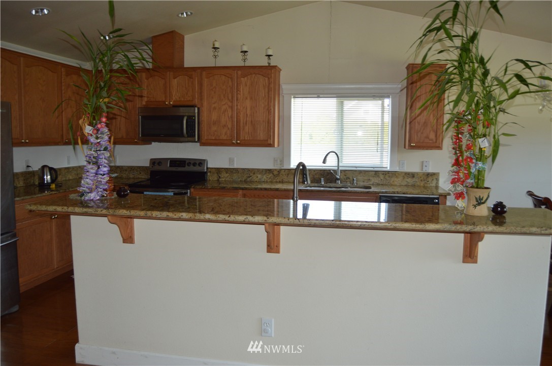 8608 Golden Given Road East Tacoma, WA 98445 - Photo 4 of 17 Gallery Image 4