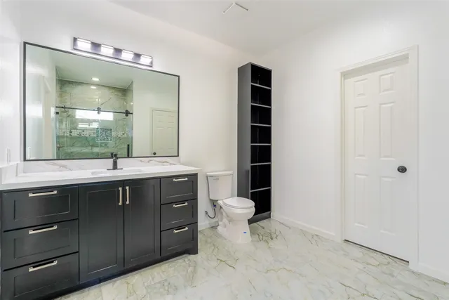 $290,000 | 408 County Road 3414, Cleveland, TX 77327