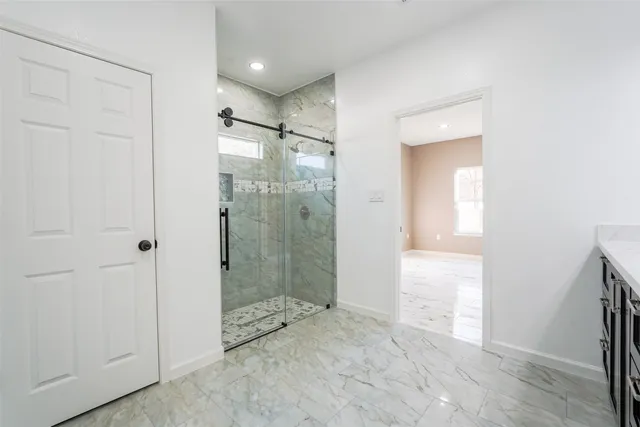 $290,000 | 408 County Road 3414, Cleveland, TX 77327