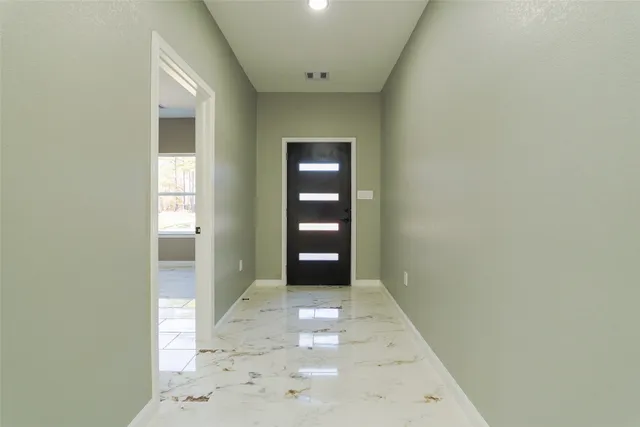 $290,000 | 408 County Road 3414, Cleveland, TX 77327