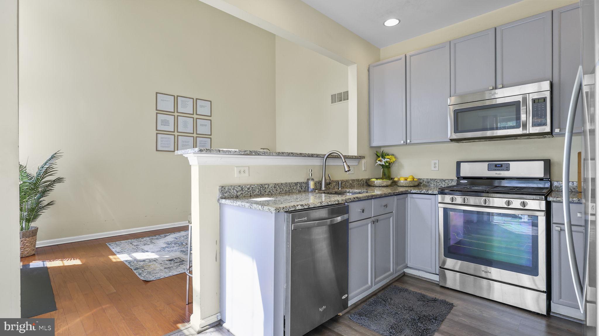 40 Windingbrook Road Bordentown, NJ 08505 - Photo 20 of 51 KItchen