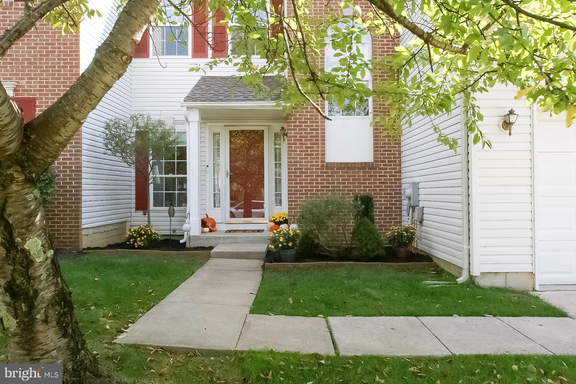 40 Windingbrook Road Bordentown, NJ 08505 - Photo 2 of 51 Entrance
