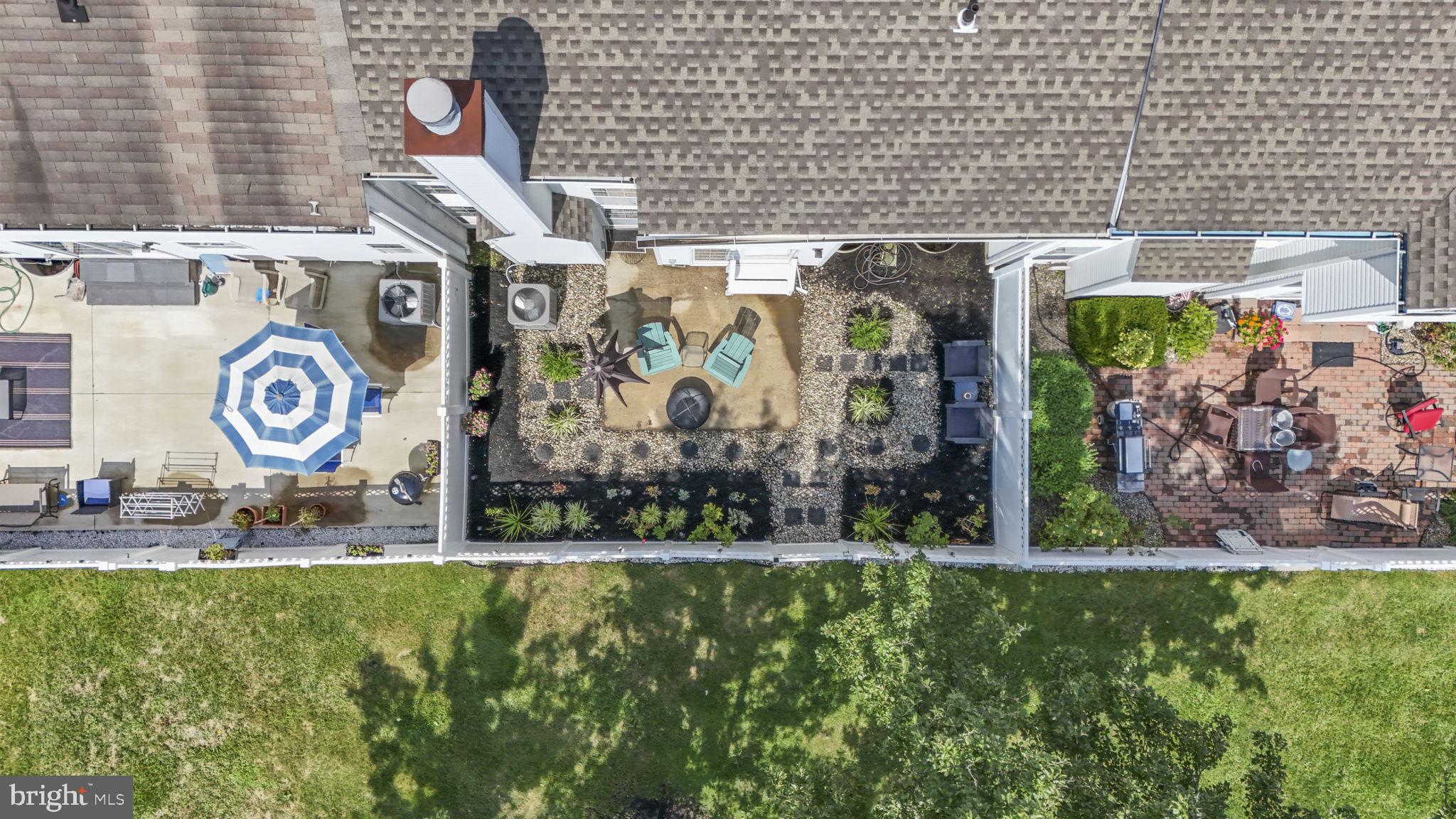 40 Windingbrook Road Bordentown, NJ 08505 - Photo 43 of 51 Aerial view patio