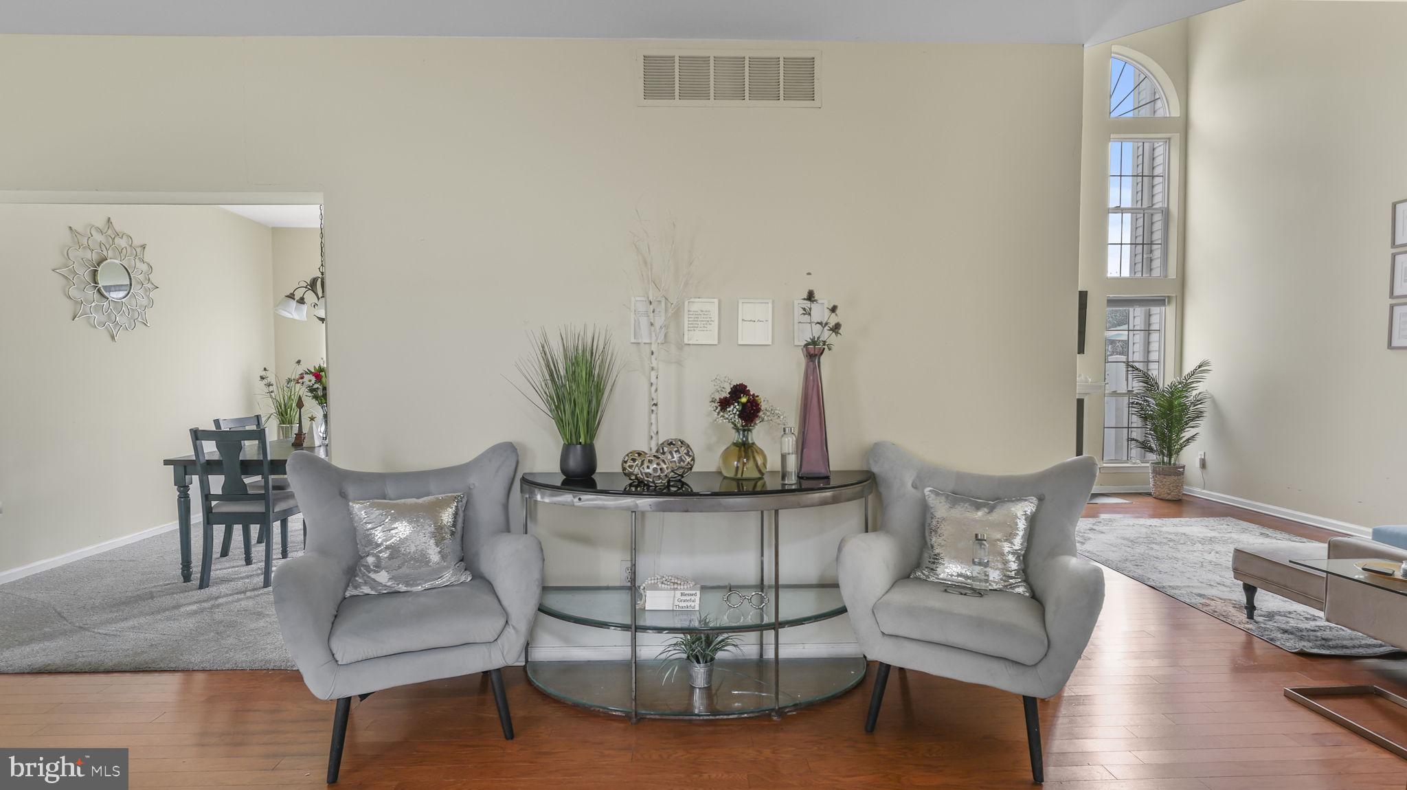 40 Windingbrook Road Bordentown, NJ 08505 - Photo 7 of 51 Living Room