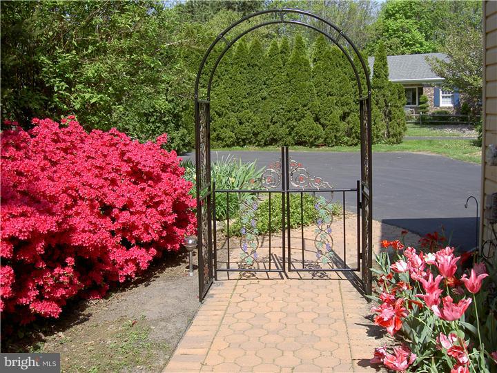 1130 Meetinghouse Road Ambler, PA 19002 - Photo 2 of 25 Gallery Image 2