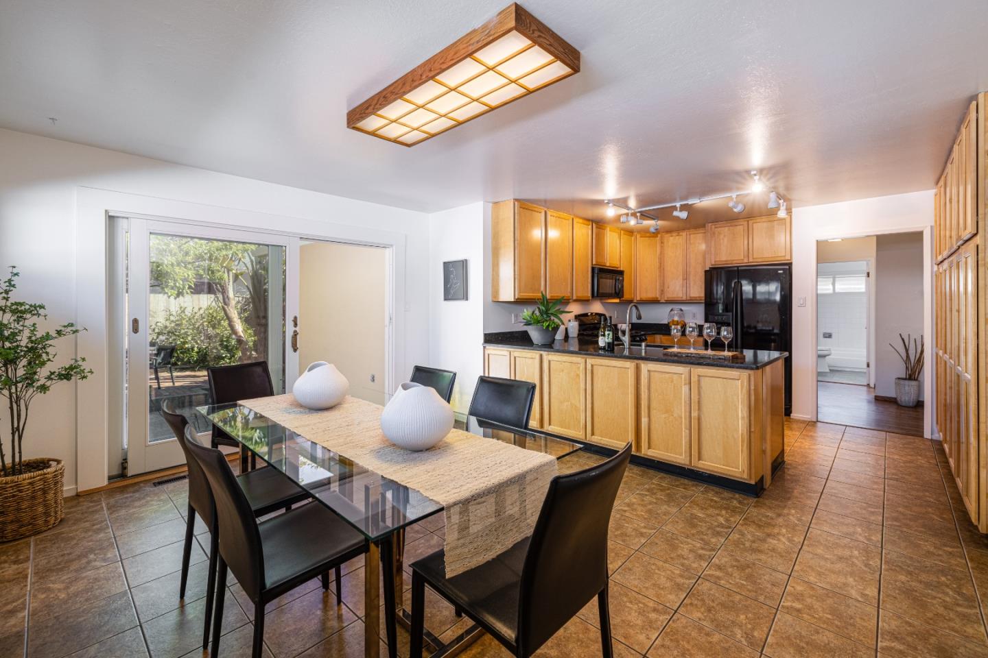 1409 Peralta Road Pacifica, CA 94044 - Photo 10 of 26 Gallery Image 10