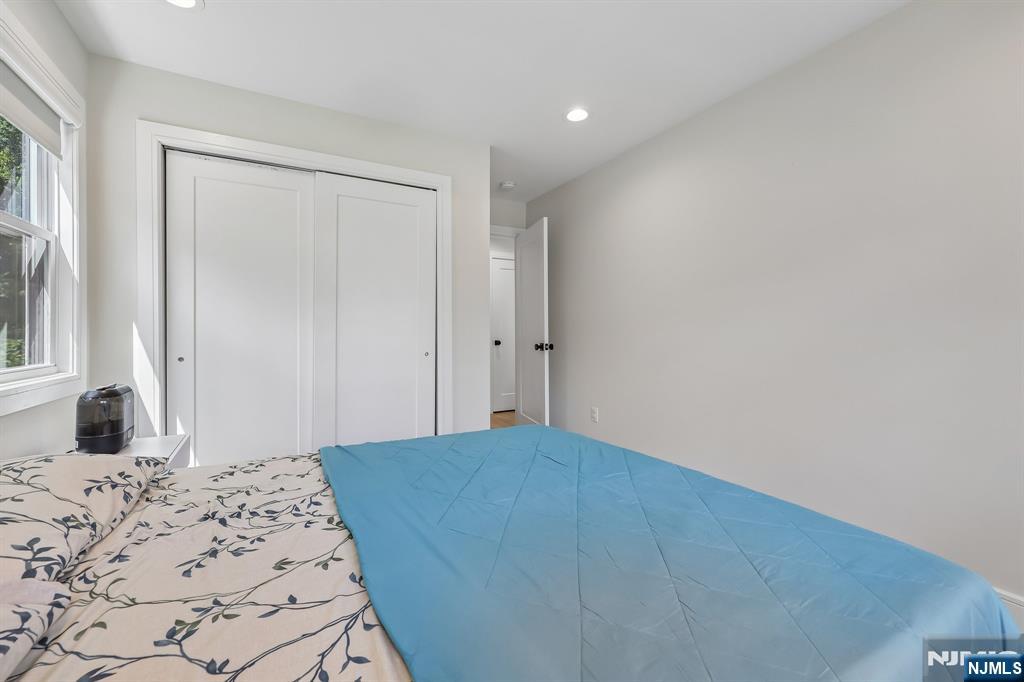 676 Ridgewood Avenue Oradell, NJ 07649 - Photo 24 of 50