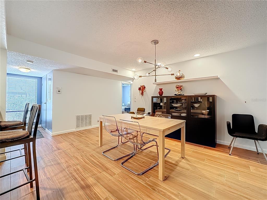 1707 Pelican Cove Road, Unit GL351 Sarasota, FL 34231 - Photo 16 of 79