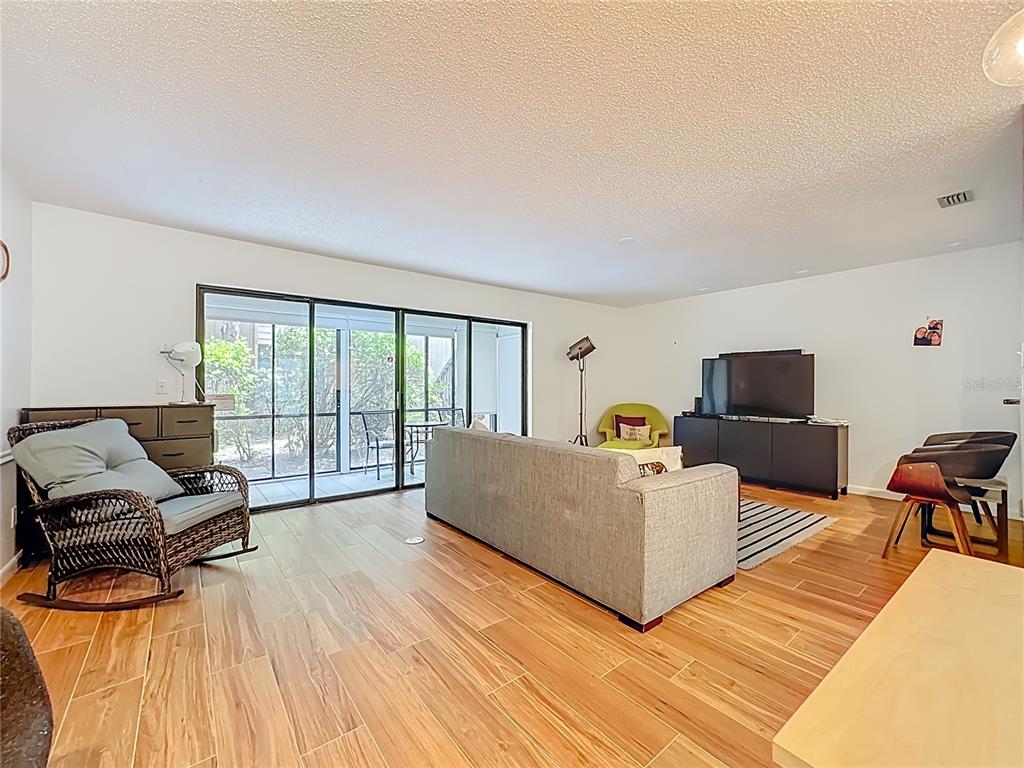 1707 Pelican Cove Road, Unit GL351 Sarasota, FL 34231 - Photo 17 of 79