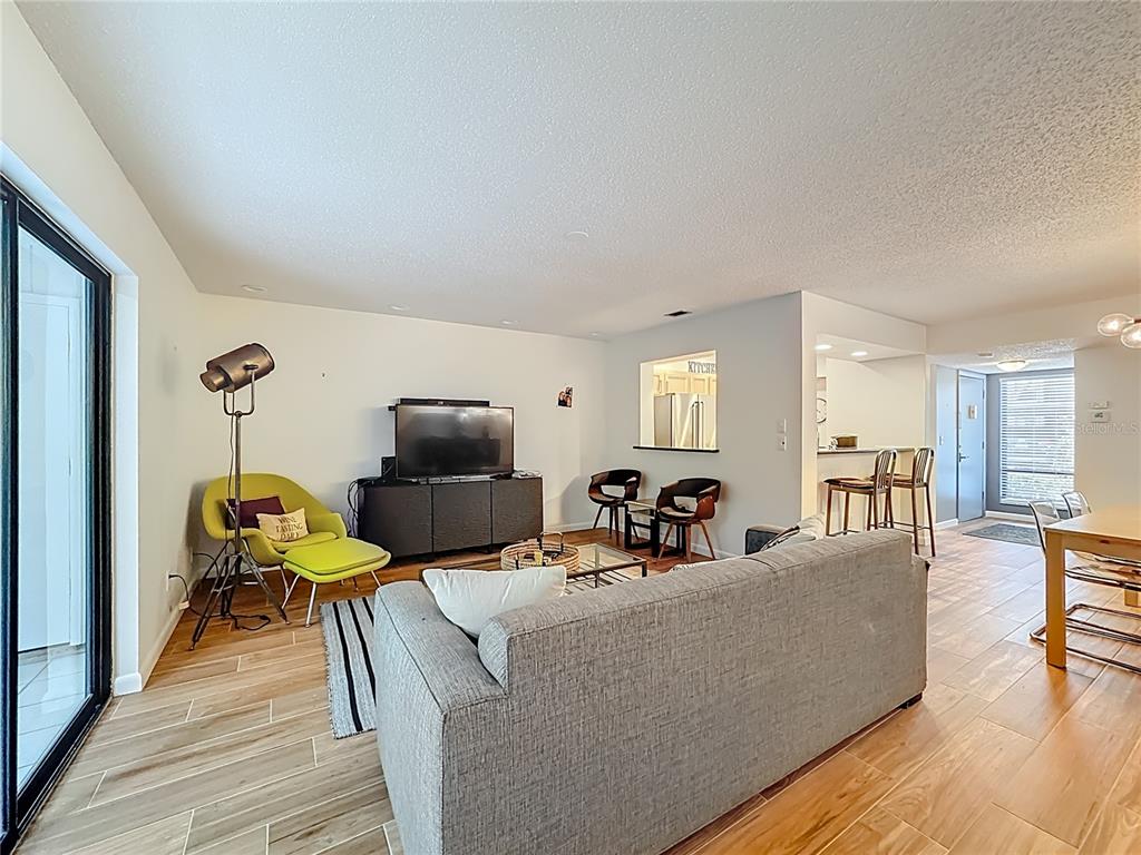 1707 Pelican Cove Road, Unit GL351 Sarasota, FL 34231 - Photo 18 of 79