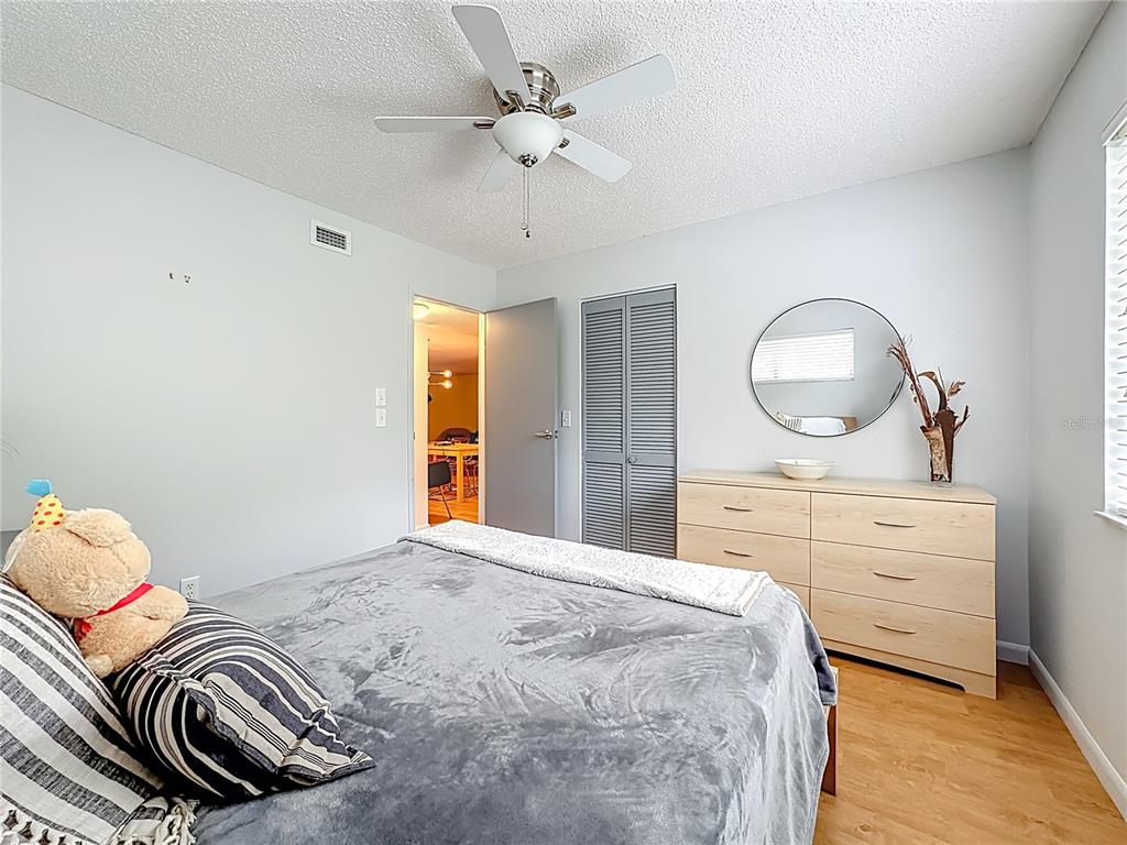 1707 Pelican Cove Road, Unit GL351 Sarasota, FL 34231 - Photo 20 of 79