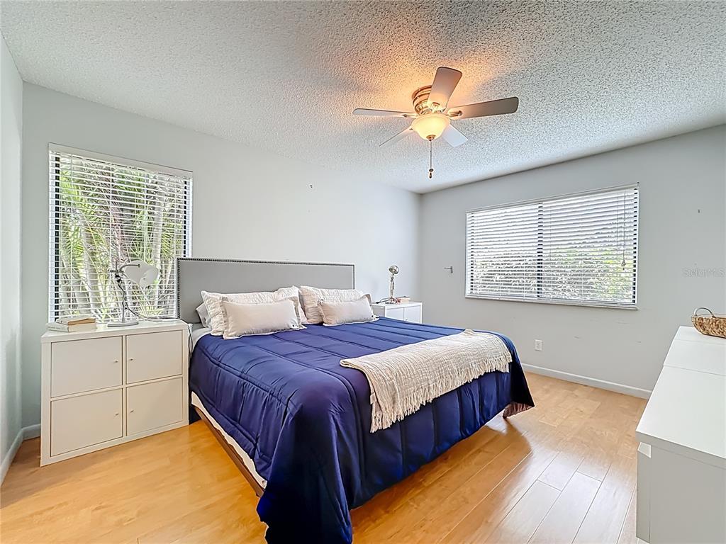 1707 Pelican Cove Road, Unit GL351 Sarasota, FL 34231 - Photo 23 of 79