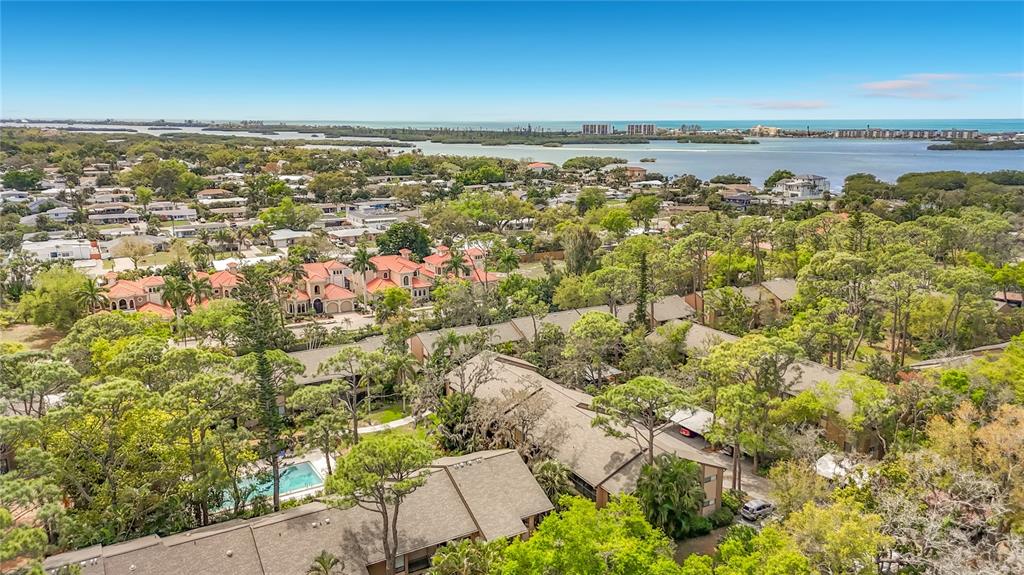 1707 Pelican Cove Road, Unit GL351 Sarasota, FL 34231 - Photo 37 of 79