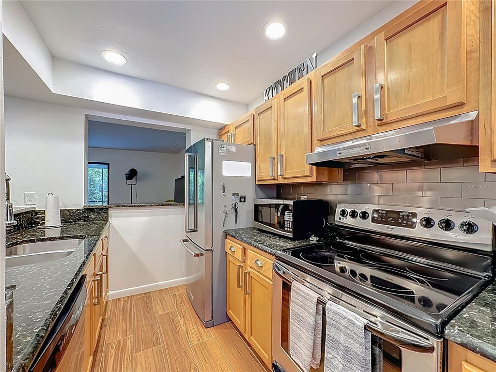 1707 Pelican Cove Road, Unit GL351 Sarasota, FL 34231 - Photo 9 of 79